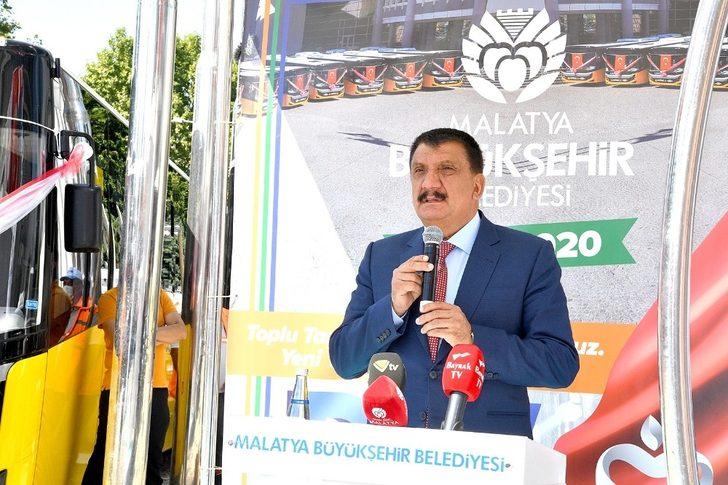 Malatya Büyükşehir toplu taşıma araç filosunu 15 yeni otobüsle güçlendirdi G3