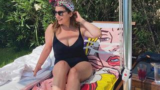 Şebnem Bozoklu'dan gülümseten tatil paylaşımı!