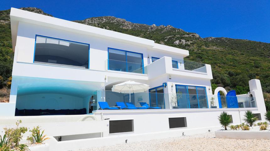 Pandemi sürecinde lüks villa kiralamak isteyen tatilcilere 'kopya site' şoku