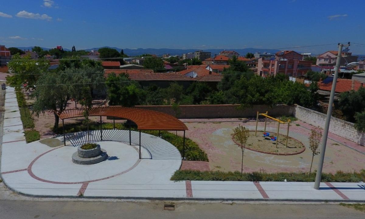 Saruhanlı sokakları g&uuml;zelleşiyor