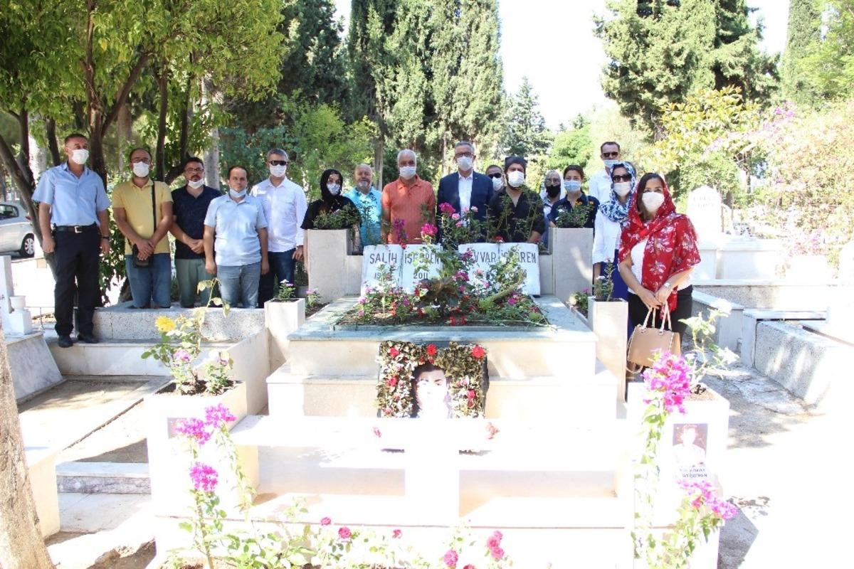 Hayırsever Nevvar İşg&ouml;ren kabri başında anıldı