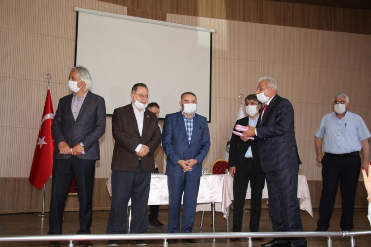 Oltu Birlik ve Beraberlik Vakfı&rsquo;nda geleneksel bayramlaşma buluşması