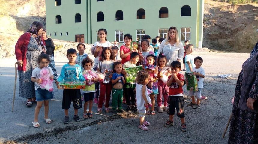 Adanalı &ouml;ğretmenden &ouml;rnek davranış