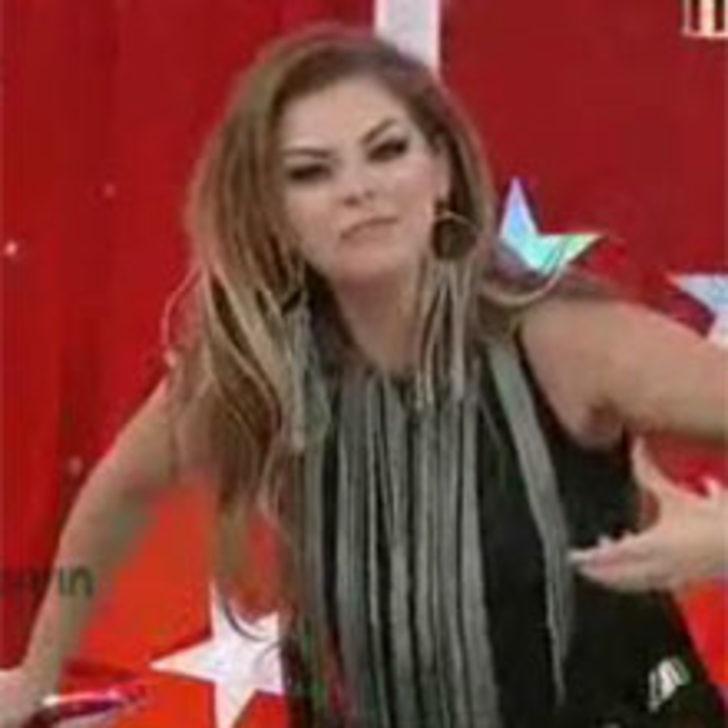 Nez, Nihat'ı Taklit Etti