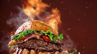 Hamburger tarifi: Meşhur hamburgercileri unutun çünkü onlara fark atacaksınız!