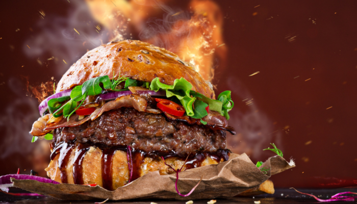 Hamburger tarifi: Meşhur hamburgercileri unutun çünkü onlara fark atacaksınız!
