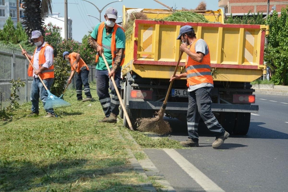 Efeler Belediyesi Umurlu&rsquo;da ref&uuml;jler temizledi