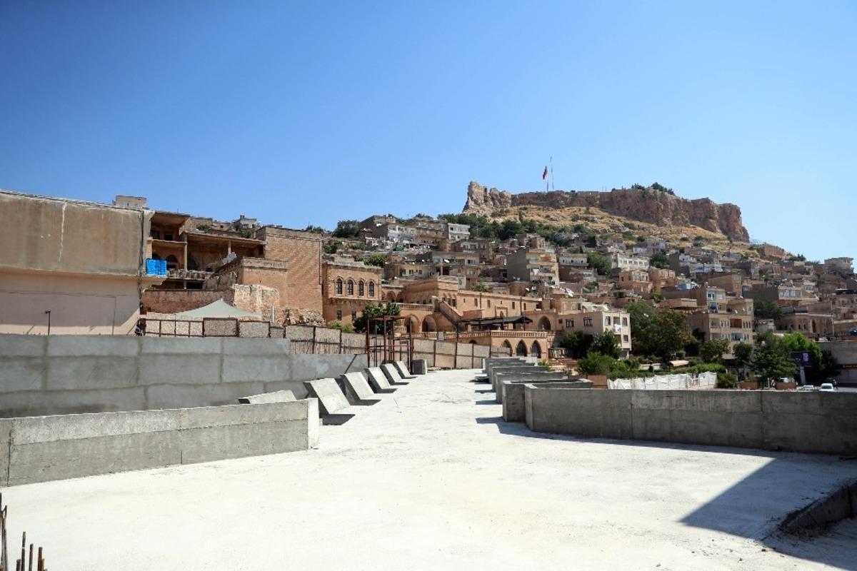 Cumhuriyet Meydanı Projesi devam ediyor