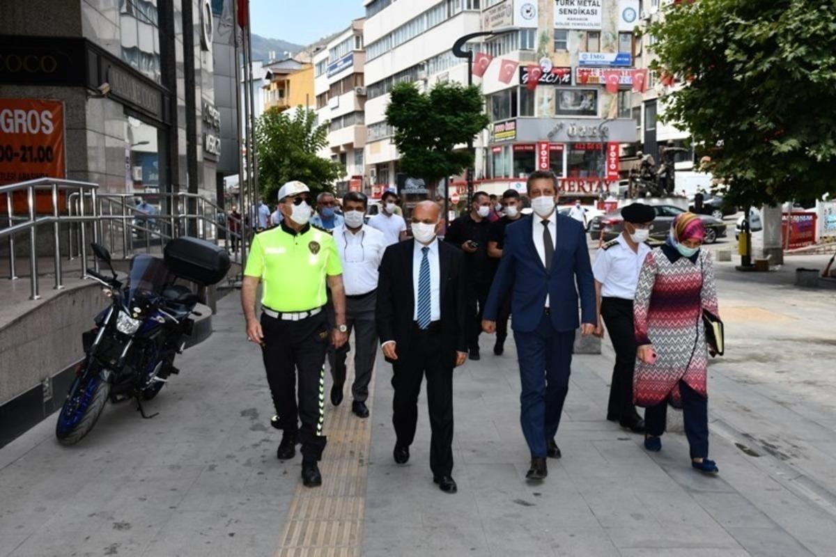 Karab&uuml;k&rsquo;te korona vir&uuml;s denetimleri yapıldı