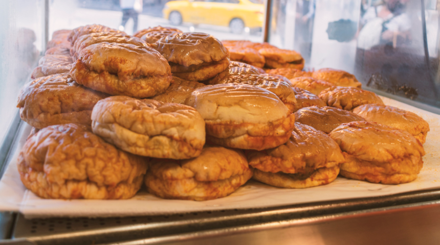 Islak hamburger tarifi: İstanbul'un en meşhur lezzeti! Sırrı ise sosunda...