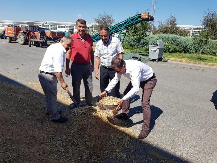 İl Müdürü Sarı ve Mehmet Sayan Ticaret Borsası’nı ziyaret etti G3