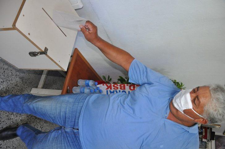 Avcılarda başkan değişmedi G4