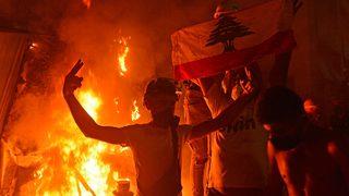 Beyrut'ta yüksek tansiyon! Gösteriler devam ediyor