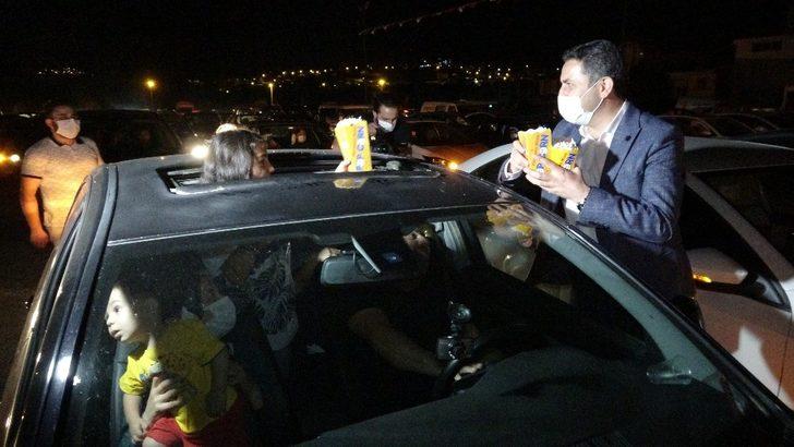 Tokat’ta arabalı sinemaya yoğun ilgi G5