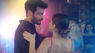 Bay Yanlış 7. bölümden yeni fragman yayınlandı! Özgür ve Ezgi'nin romantik dans sahnesi