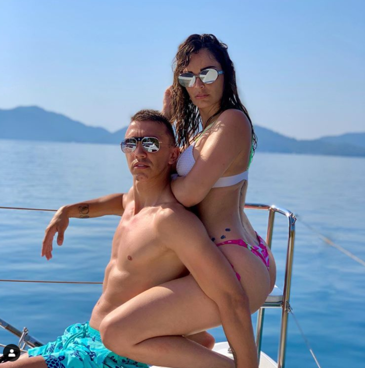 Muslera ve eşi Patricia Callero'dan tatil pozu