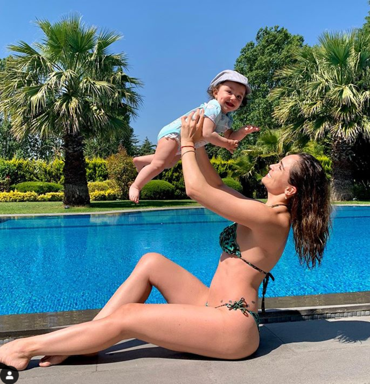 Muslera ve eşi Patricia Callero'dan tatil pozu G3