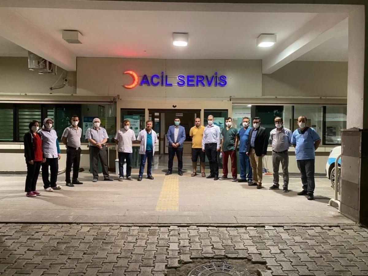 Şuhut Devlet Hastanesi y&ouml;netiminden personele moral ziyareti