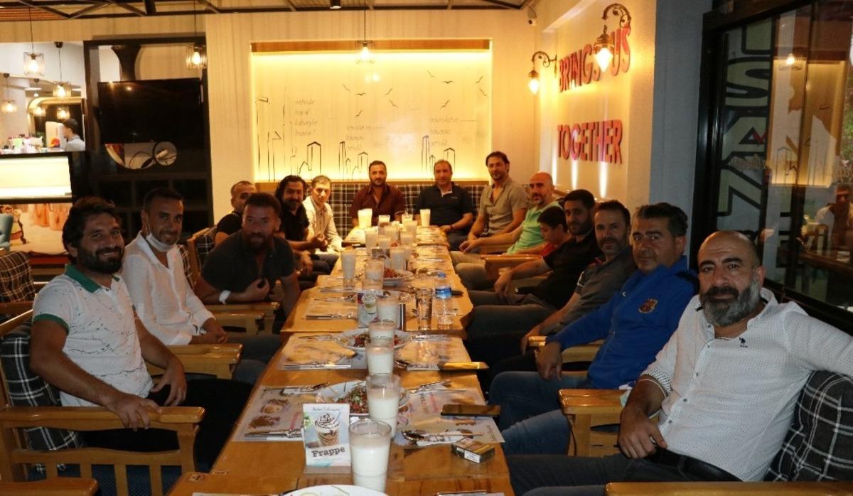 Kahve Deryasından Van Masterlere moral yemeği