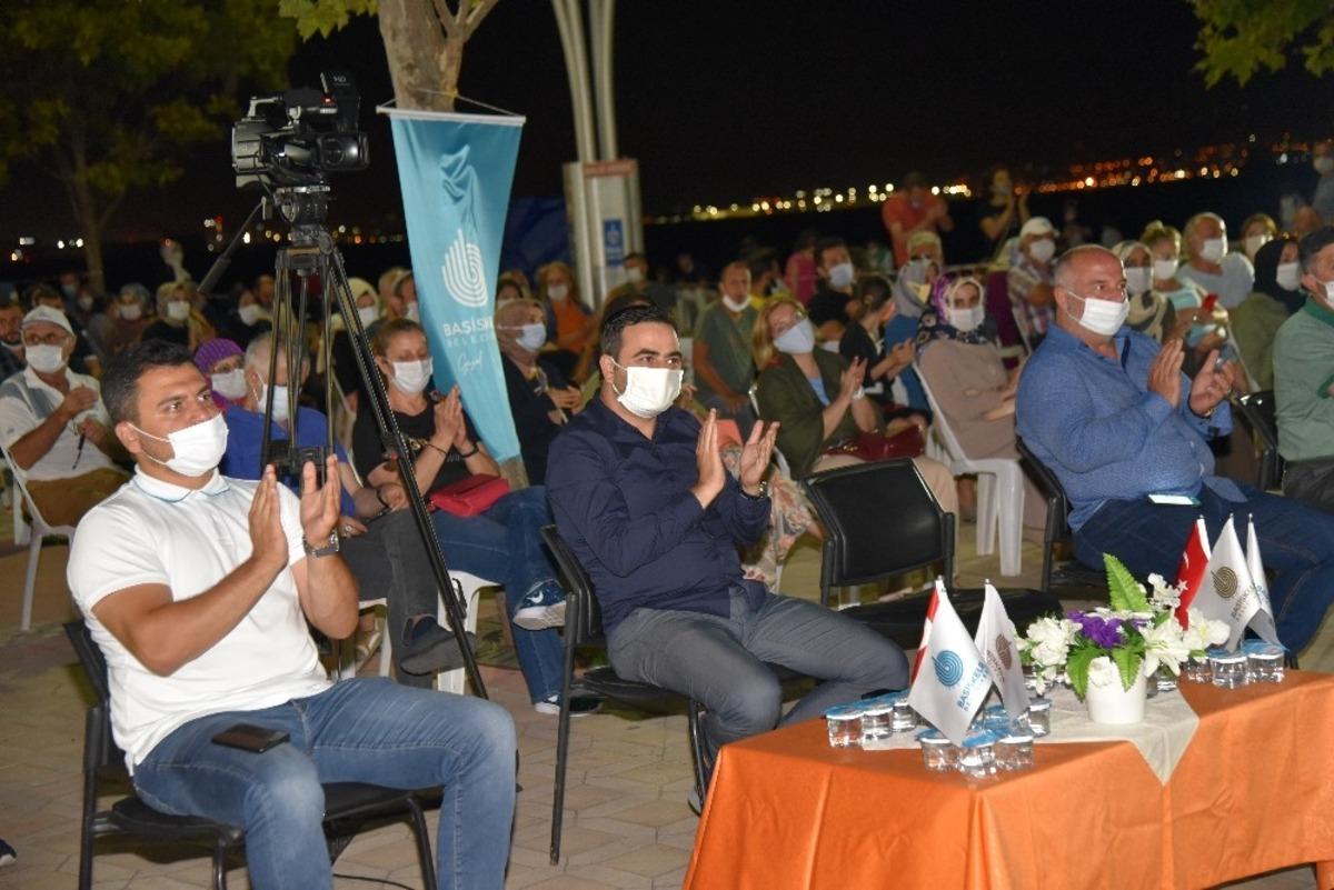 Başiskele Sahili&rsquo;nde T&uuml;rk Halk M&uuml;ziği Esintisi