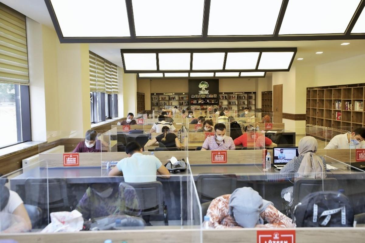 KPSS hazırlıkta gen&ccedil;lik k&uuml;t&uuml;phanelerine yoğun ilgi