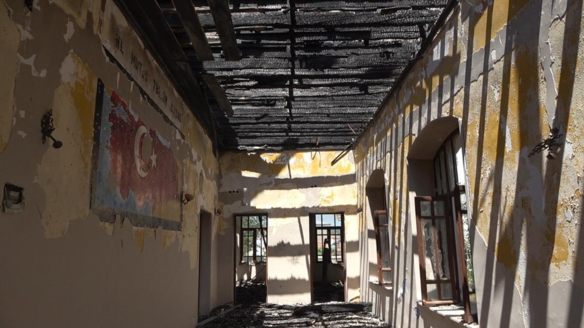 Tarihi yanan okul restore edilecek