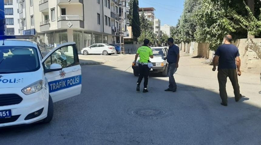 Otomobil ile bisiklet &ccedil;arpıştı: 1 yaralı