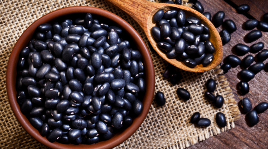 Siyah fasulyenin faydaları nelerdir? Neye iyi gelir? Nasıl pişirilir?