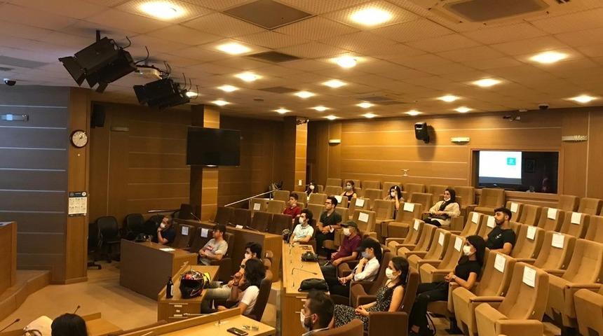 H&uuml;rriyet ve Cumhuriyet caddeleri i&ccedil;in trafik et&uuml;d&uuml; ve anket &ccedil;alışması