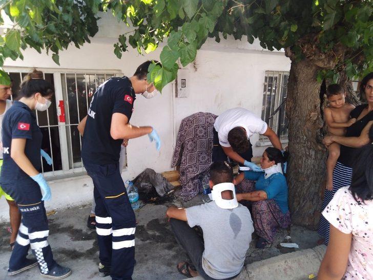 Freni patlayan minibüs eve girdi: 3 yaralı G3