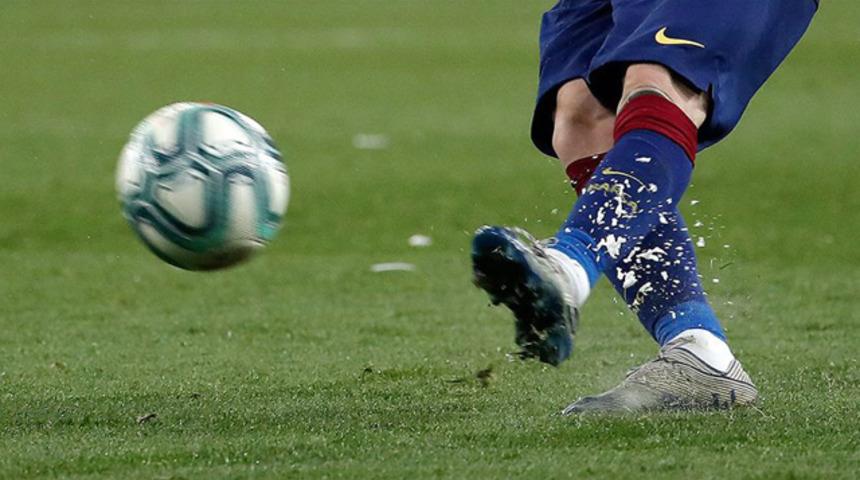 Barcelonalı bir futbolcu koronavir&uuml;se yakalandı