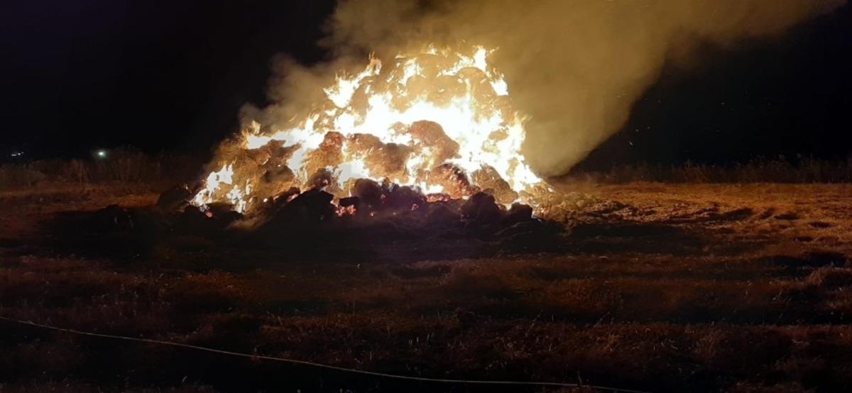 Y&uuml;ksekova&rsquo;da gece saatlerinde &ccedil;ıkan yangın korkuttu