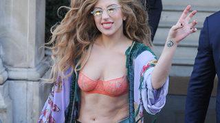 Lady Gaga’dan olay itiraf: Beynimi kontrol edemiyorum