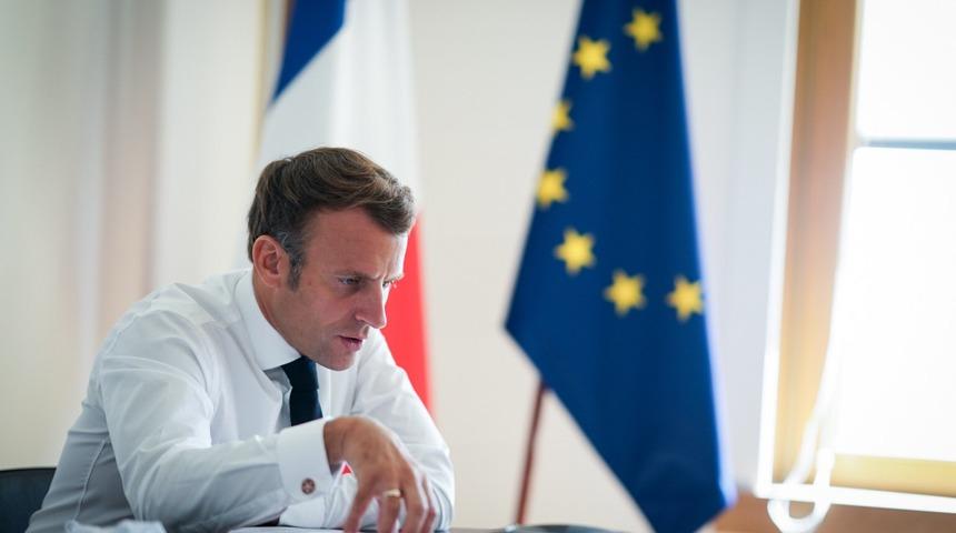 Sert eleştiri: Jet-ski &uuml;zerinden d&uuml;nya sorunlarını &ccedil;&ouml;zmeye &ccedil;alışıyor