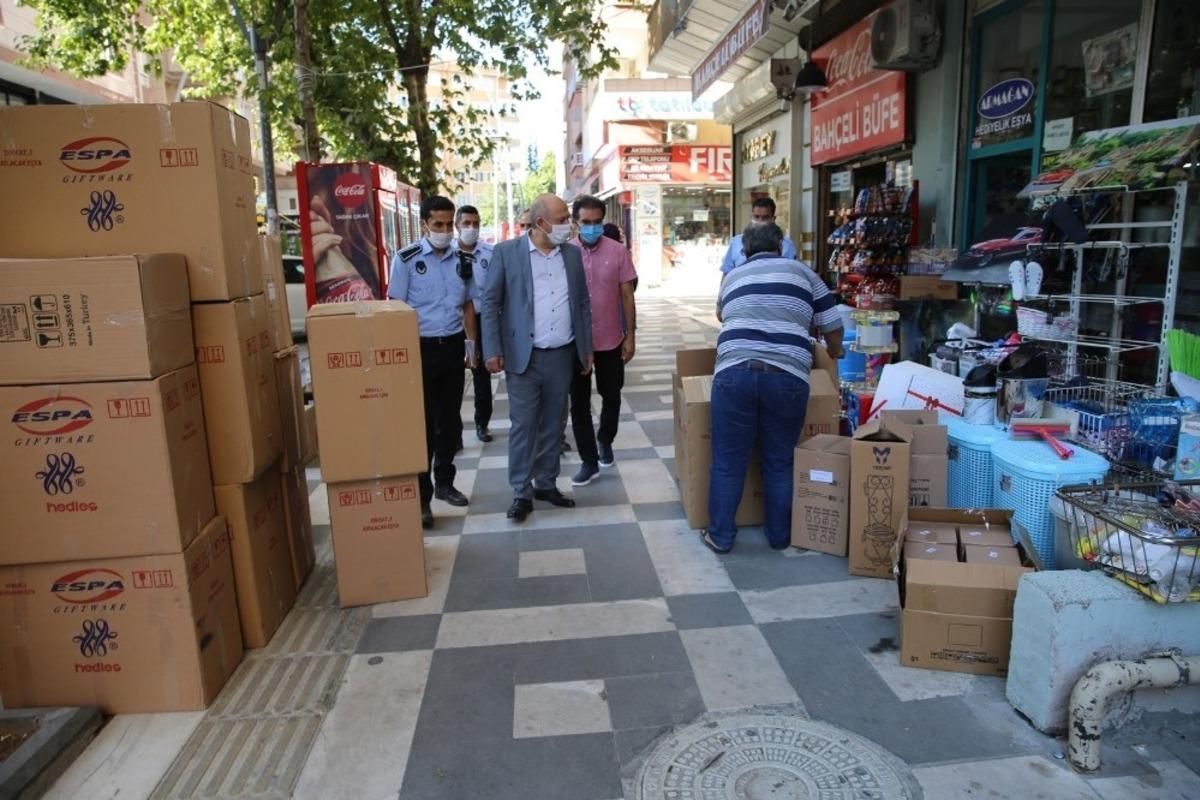 Haliliye&rsquo;de kaldırım işgali ve pazar denetimi