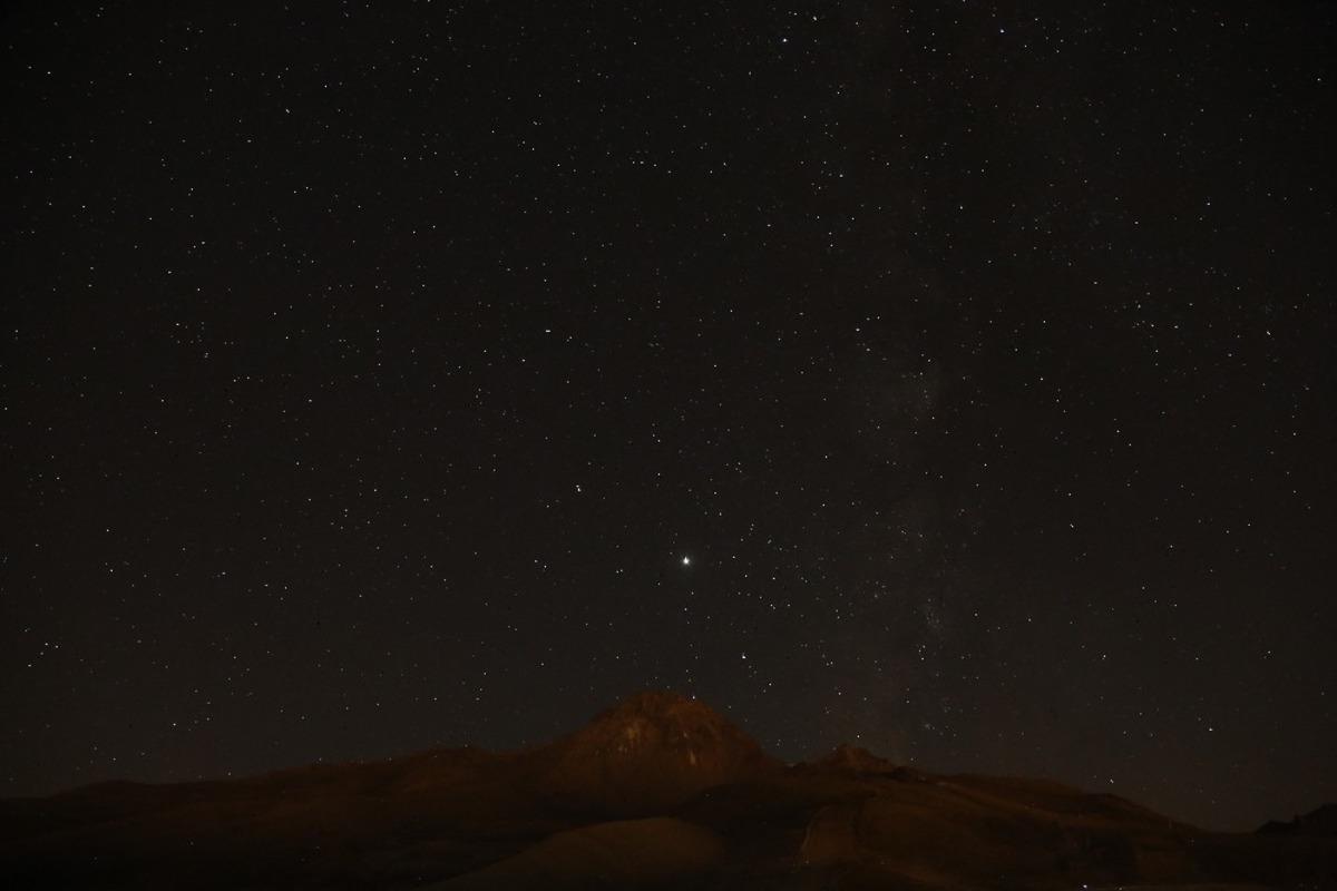 Kayserililer meteor yağmurunu Erciyes&rsquo;te izledi