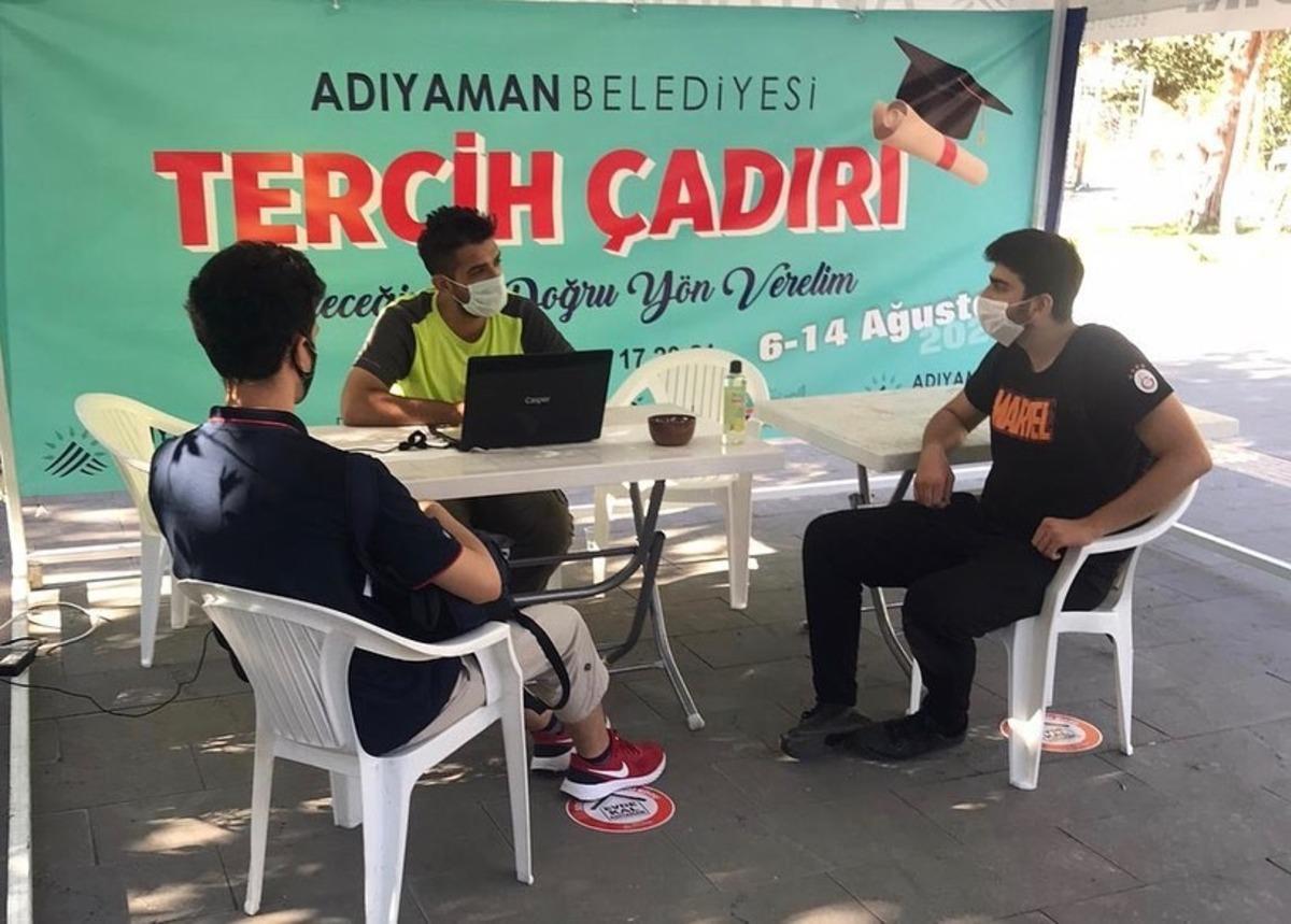 Belediyeden &uuml;niversite adaylarına tercih desteği