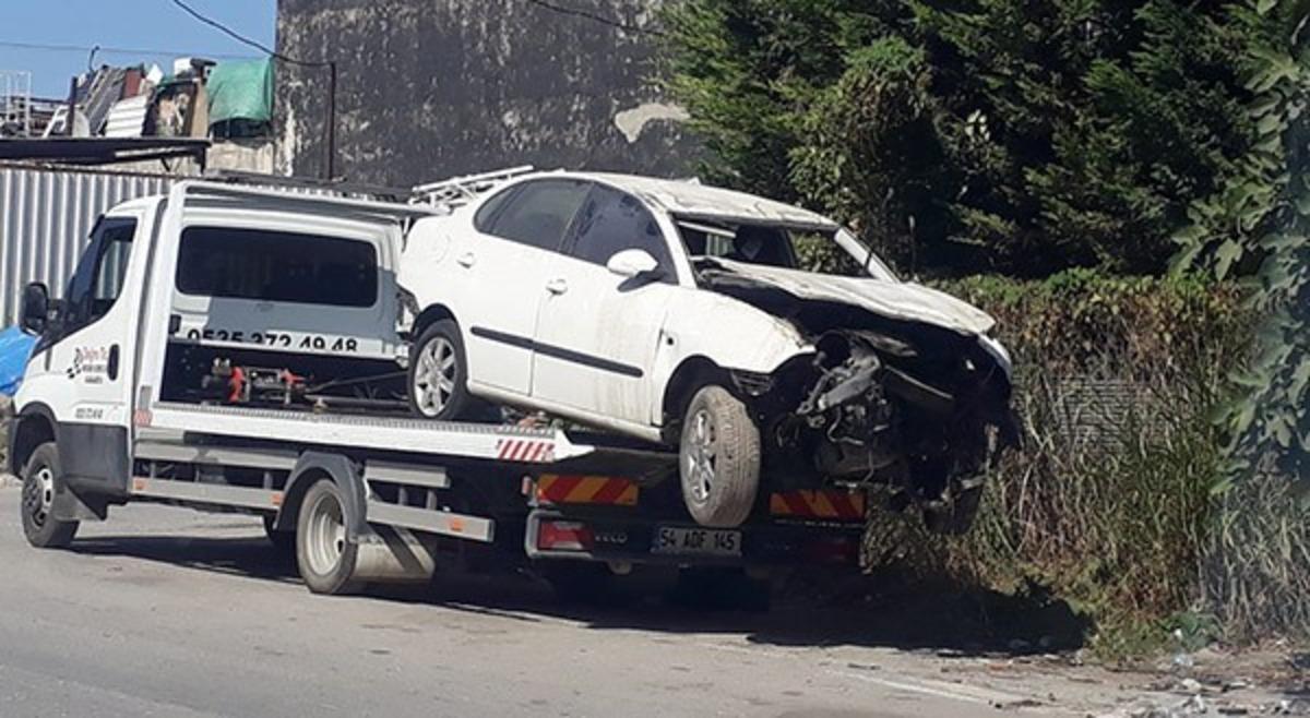 Erenler&rsquo;de hurda ve atıl ara&ccedil;lar &ccedil;ekiliyor