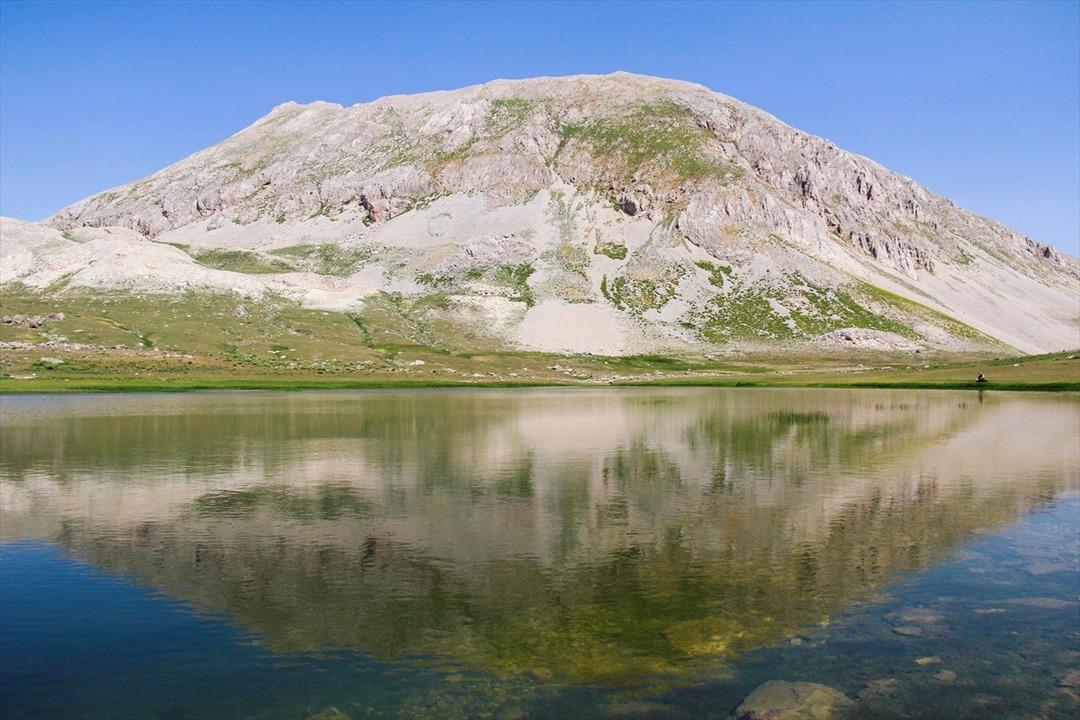 Yaz aylarının g&ouml;zdesi: Kepır G&ouml;l&uuml;!  G&uuml;zelliğiyle b&uuml;y&uuml;l&uuml;yor