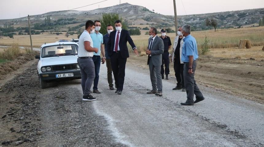 Vali &Ccedil;elik, k&ouml;ylerde devam eden yol &ccedil;alışmalarını inceledi