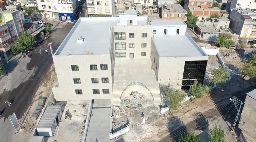 Karataş Sosyal Tesisi inşaatı s&uuml;r&uuml;yor