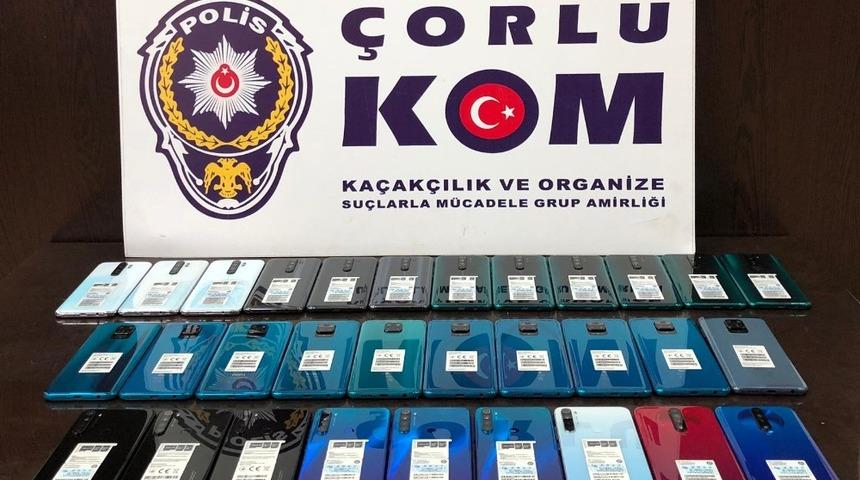 Tekirdağ&rsquo;da ka&ccedil;ak cep telefonu operasyonu