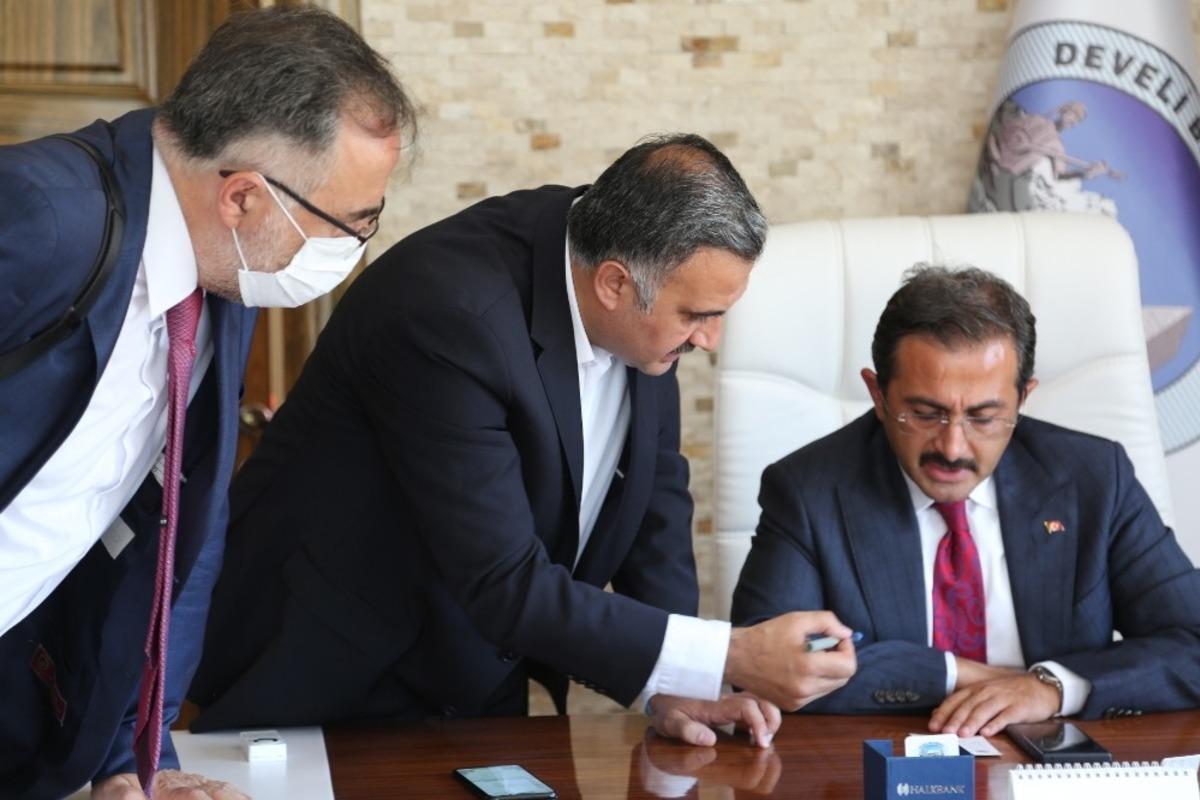 Bakan Yardımcısı Aksu&rsquo;dan Develi&rsquo;ye 2. b&uuml;y&uuml;k m&uuml;jde