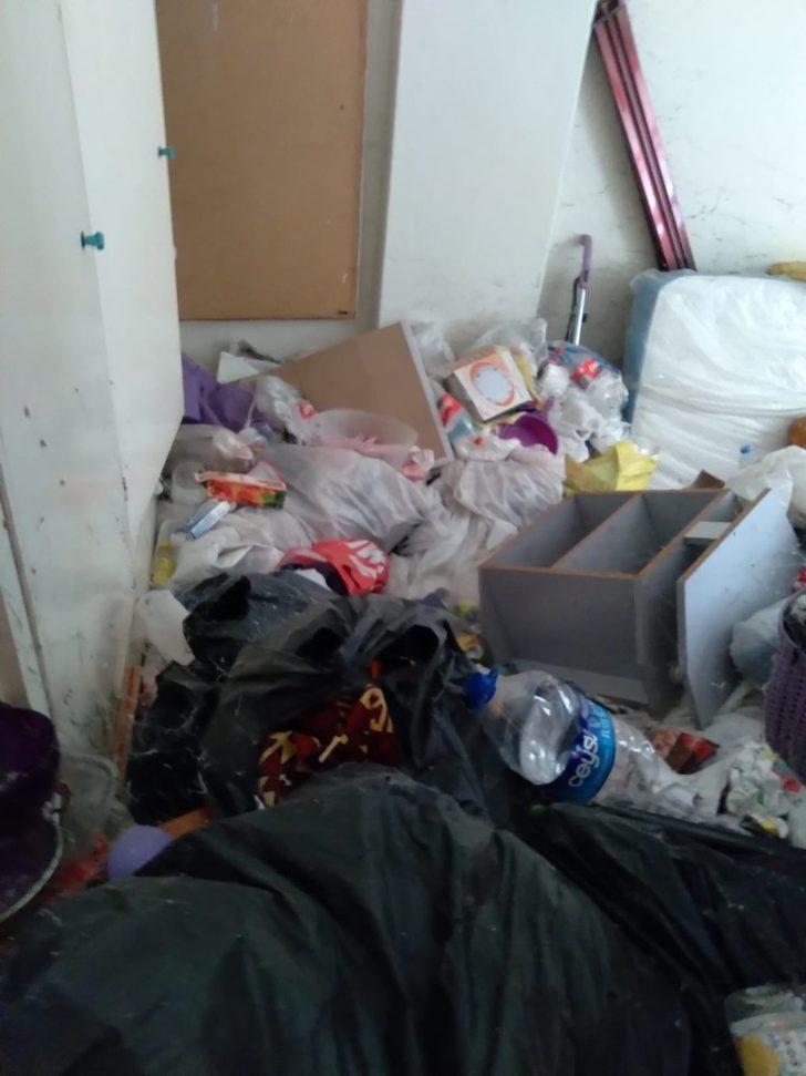 Efeler’de çöp ev temizlendi G3