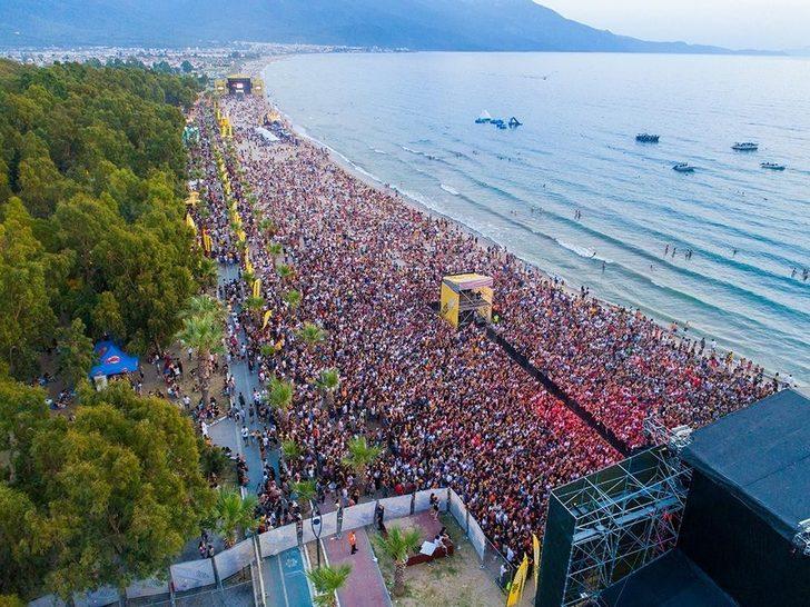 Kuşadası Gençlik Festivali korona virüs engeline takıldı G1
