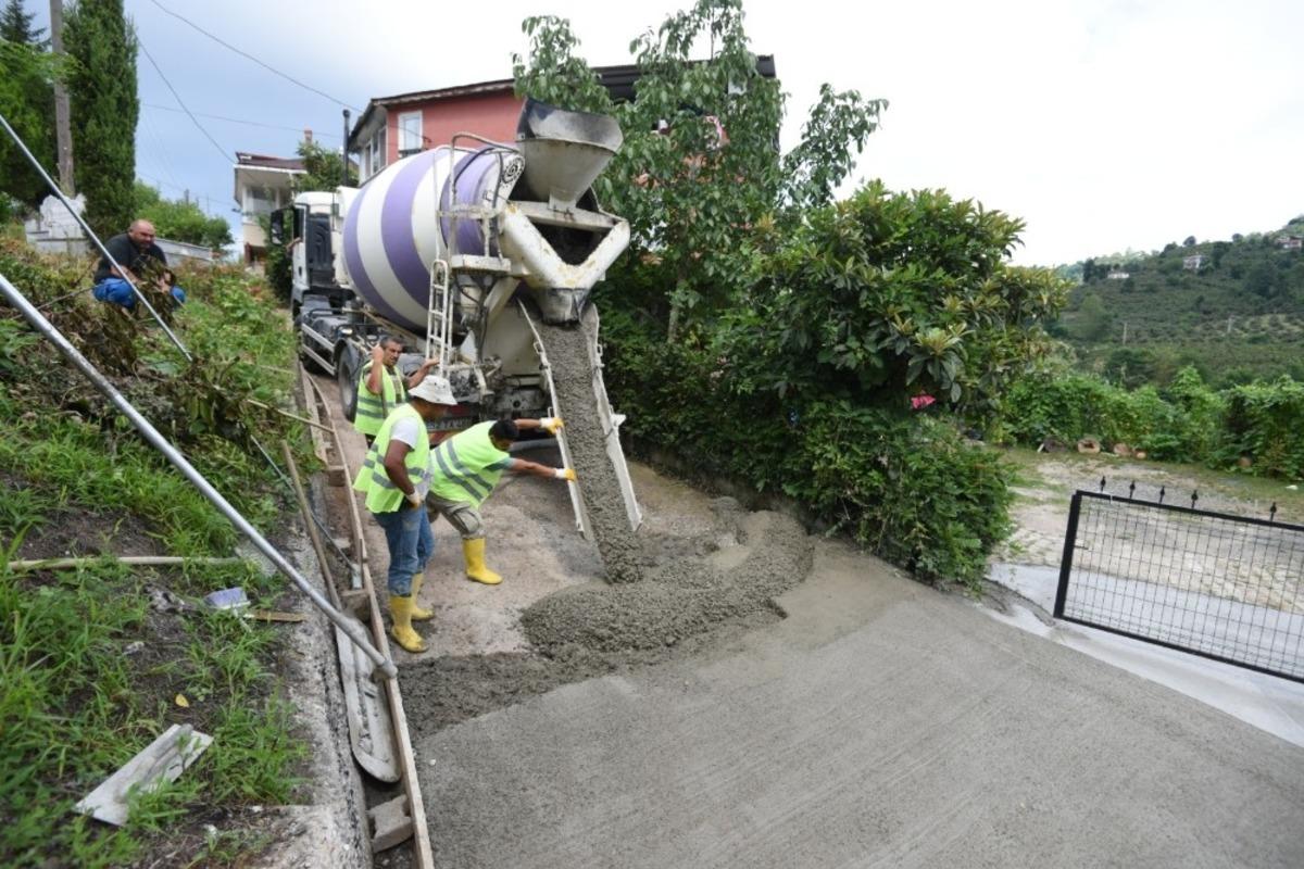 Şehit yakınları, gaziler ve engelliler i&ccedil;in beton yol