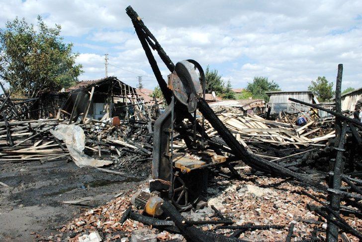 Başkan Gür’den keresteci esnafına geçmiş olsun ziyareti G4