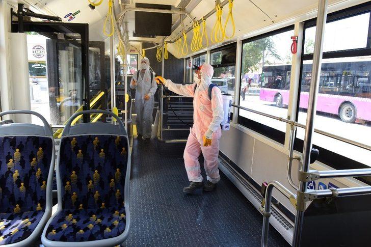 Çorum Belediyesi sosyal alanlar dezenfekte ediyor G4