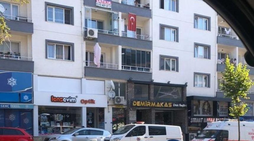 Bursa'da dehşete düşüren intihar! İşe giden vatandaşlar fark etti
