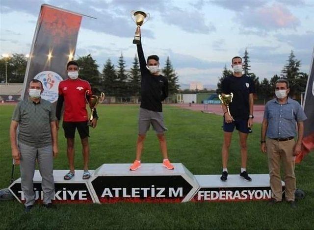 TAF Yürüyüş Kupası yarışmasının birincisi Malatyalı sporcu oldu